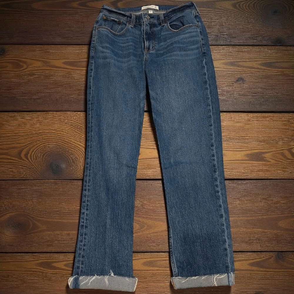 Abercrombie & Fitch 90's Straight Mid Rise Jeans